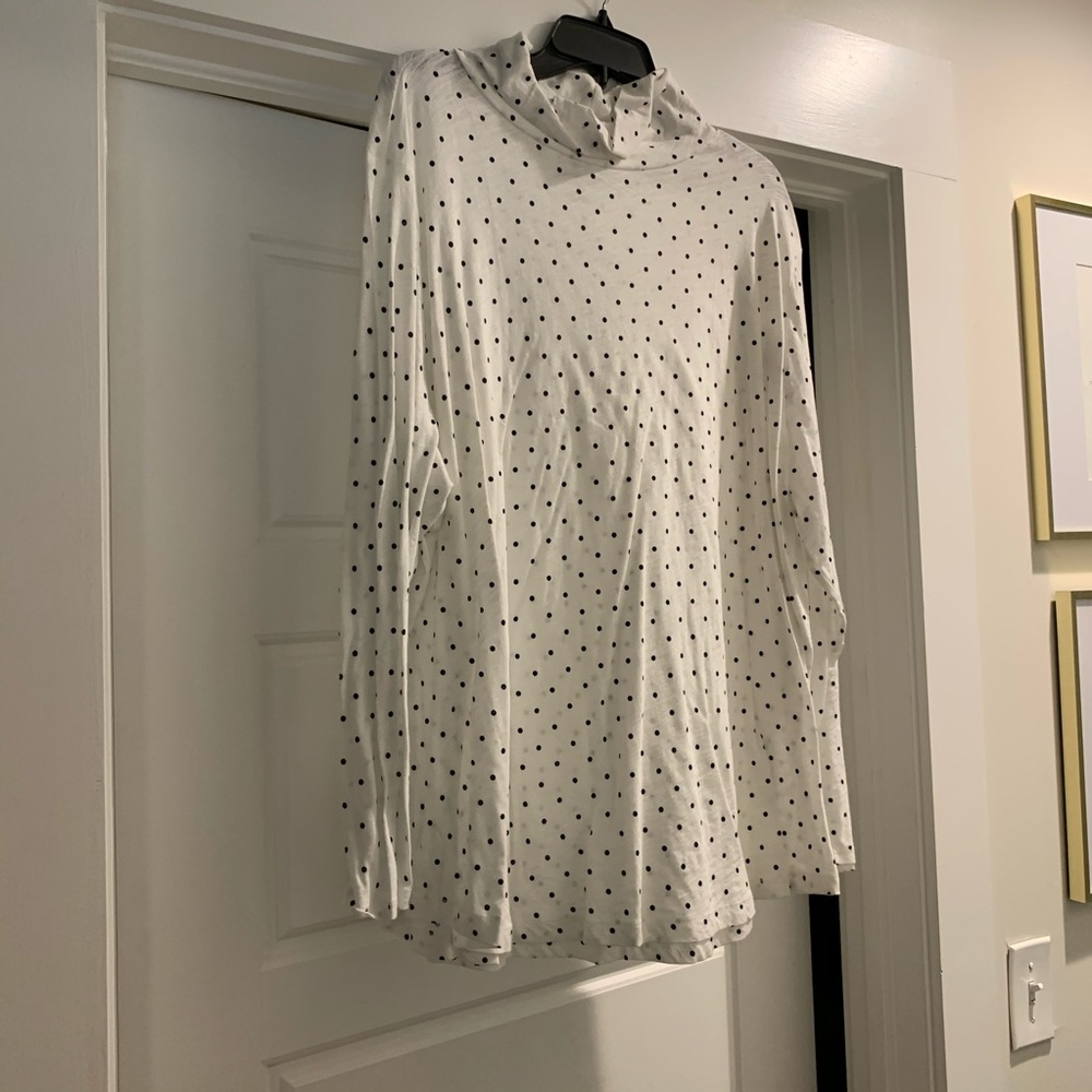 BRAND NEW WITH TAGS LOFT TURTLE NECK